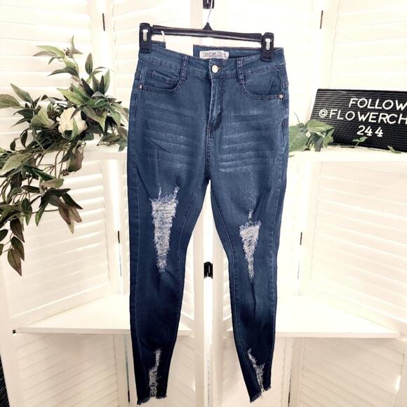 PRESTIGE DENIUM SIZE 5 DISTRESSED BLUE JEAN - Picture 1 of 7